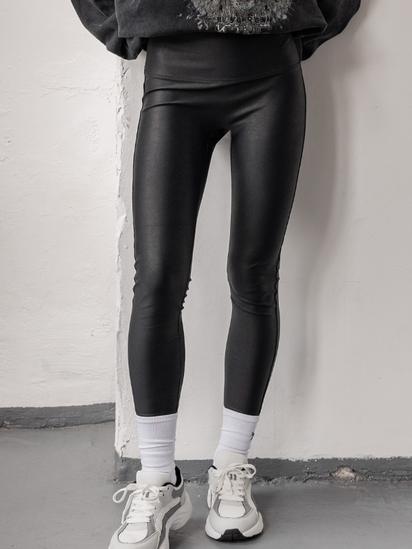 【WONDER WONDER】Shirring Pleated Slit Layered L Leggings PT Wonder Leggings - Black – Wondercru